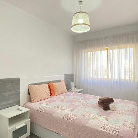 Quarteira Frente Praia II By Homeslow Rentals Bagian luar foto