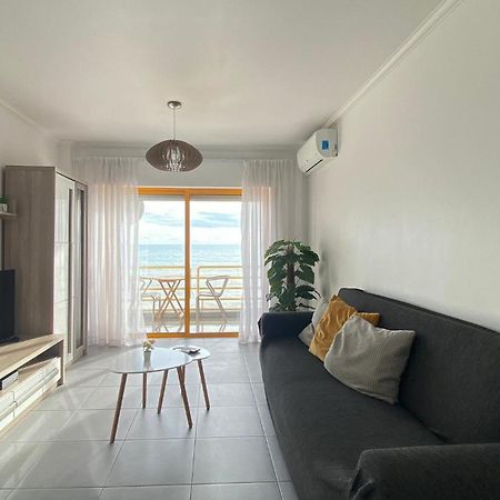 Quarteira Frente Praia II By Homeslow Rentals Bagian luar foto